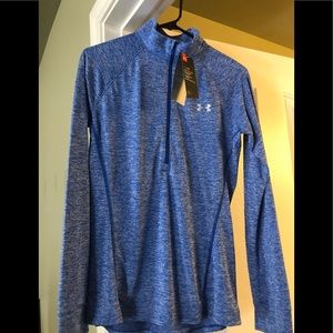 NWT Under Armour heat gear top size small